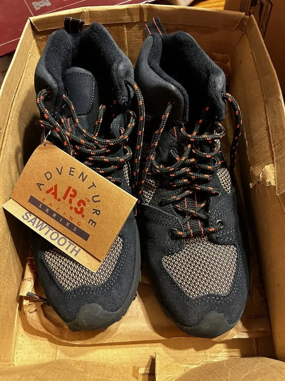 Adventure Racing Sawtooth Hiking Boots Navy Bronze Mens Size 9 New in Box